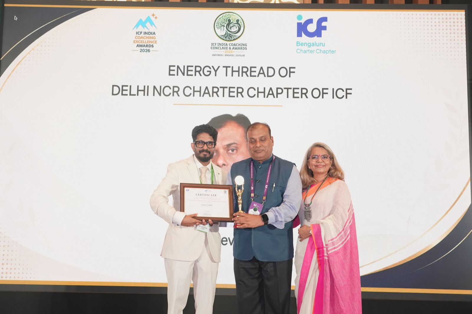 Sanjeev Gupta receiving the Energy Thread of Delhi NCR Charter Chapter award at ICF India Coaching Conclave, Bangalore